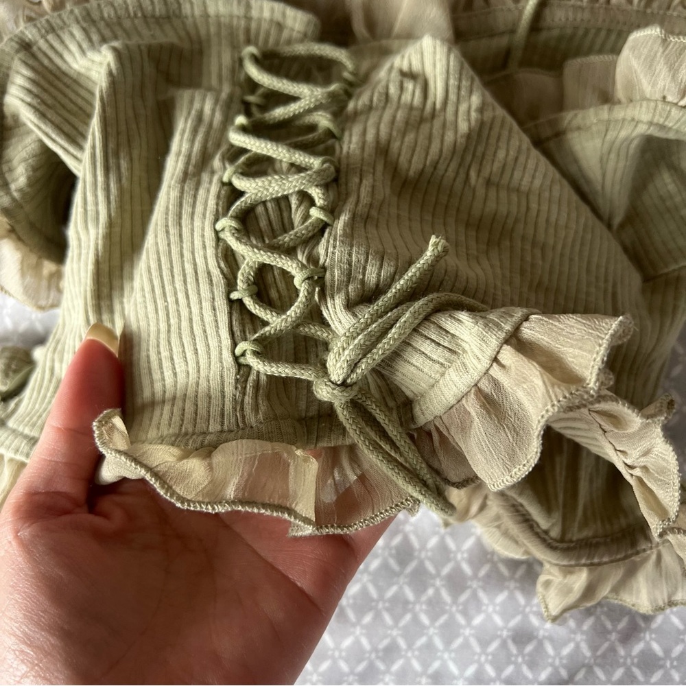 Yesstyle matcha green crop top - Picture 4 of 5